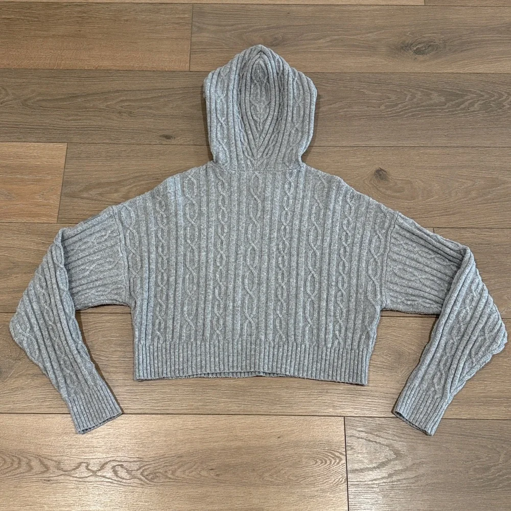 ALO YOGA Athletic Heather Grey Cable Knit‎ Winter Bliss Pullover Hoodie Size S - Picture 3 of 9